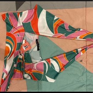 BOOHOO tie up crop top